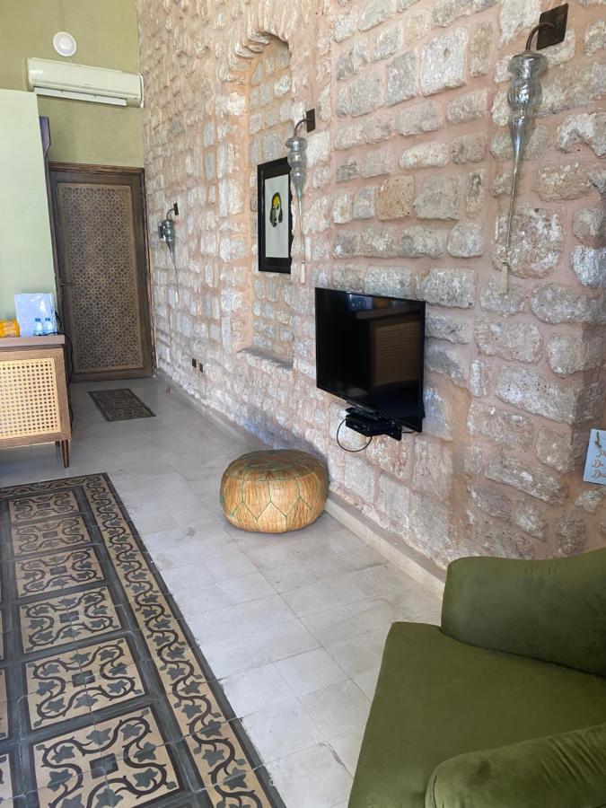 Dar Camelia Bed & Breakfast Tyre Exterior photo