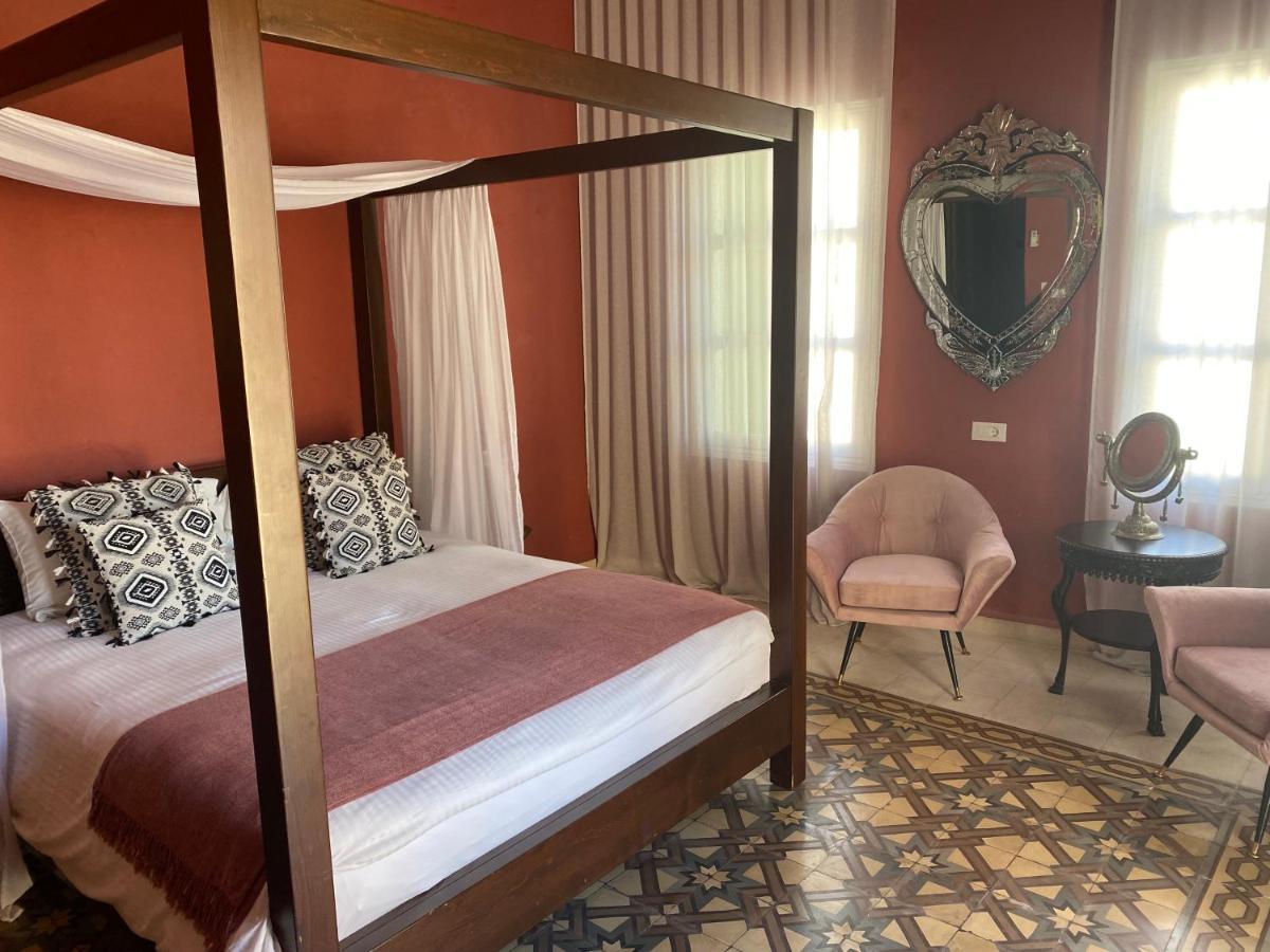 Dar Camelia Bed & Breakfast Tyre Exterior photo